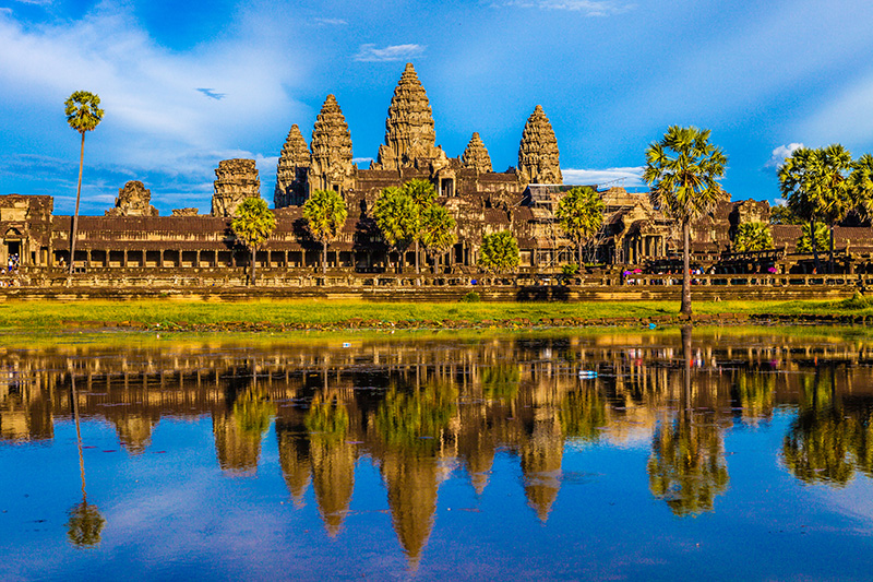 can you travel to cambodia without vaccinations
